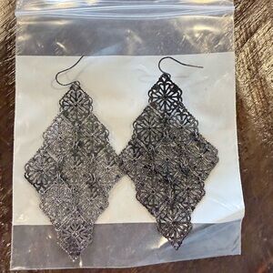 Elegant Silver Filigree Earrings